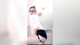 珍尼玛好胸超有气质
