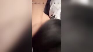 邻居清新小美女和同居男友自拍性爱视频
