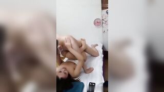 按摩房新来个极品女技师
