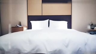 漂亮幼师兼职照顾小肉棒
