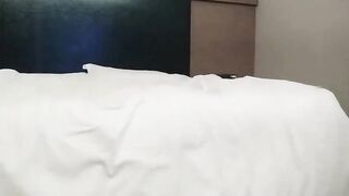 老哥探花约了个颜值不错妹子